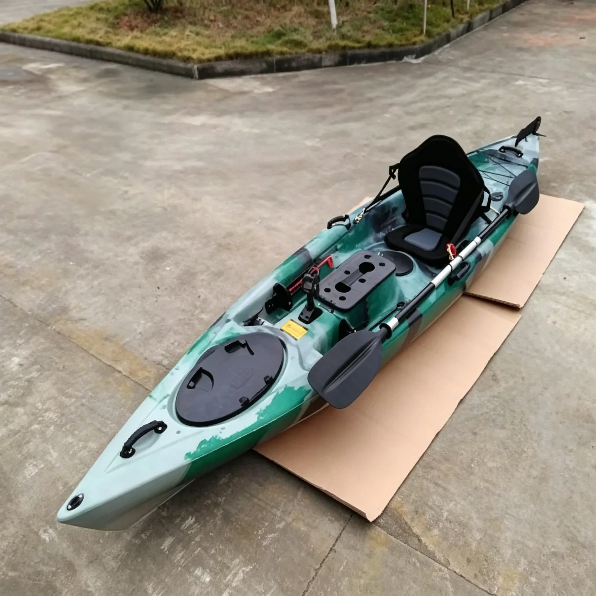 Einpersonen-Kajak aus Polyethy – Fishing Kayak Pedal Drive Bewertung und Preis